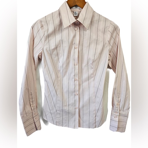 H&M Tops - H&M Fitted Long Sleeve Button Down Striped Pale Pink Blouse Women’s 4 Career